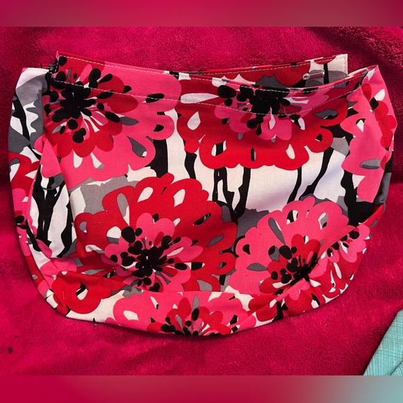 Thirty-One purse skirt in bold floral - Picture 3 of 4